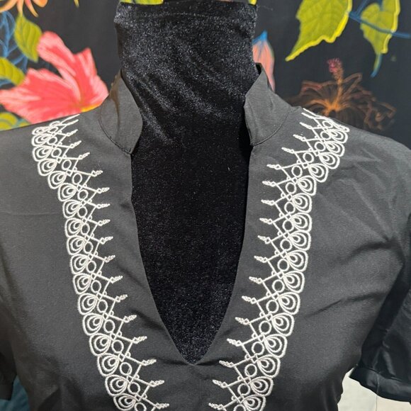 FOREVER 21 Folk Embroidered V-Neck Collared Mini Dress, Black & Tan, Large - Picture 6 of 16